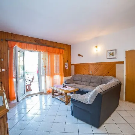 Appartement Ina *