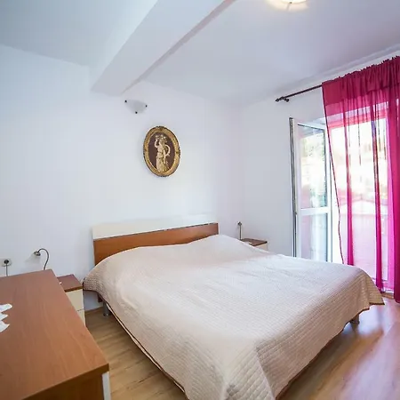 Ina * Povlja (Brac)