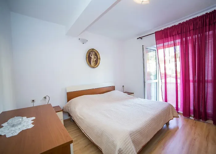 Ina * Povlja (Brac)
